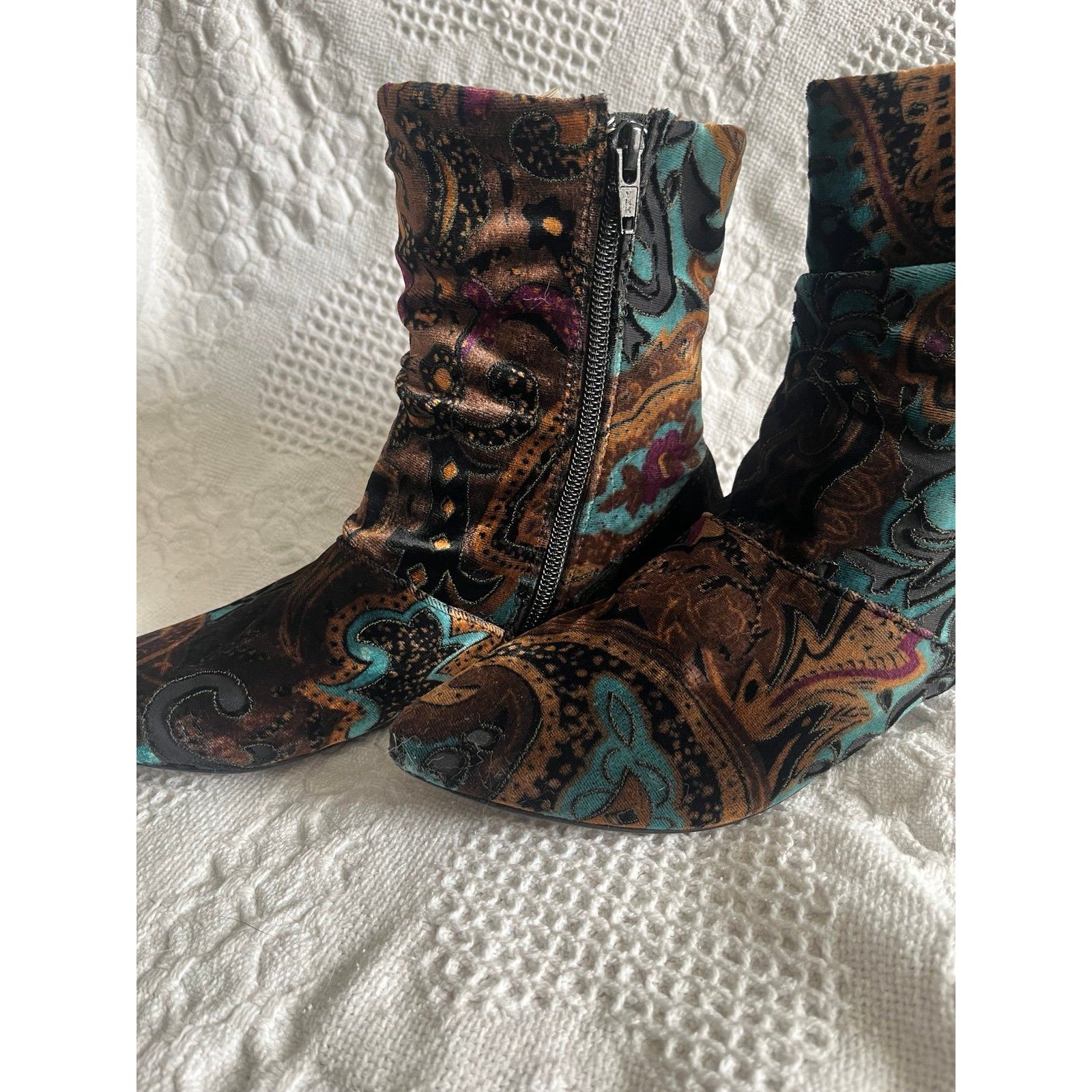 Born Crown Velvet Booties 6.5